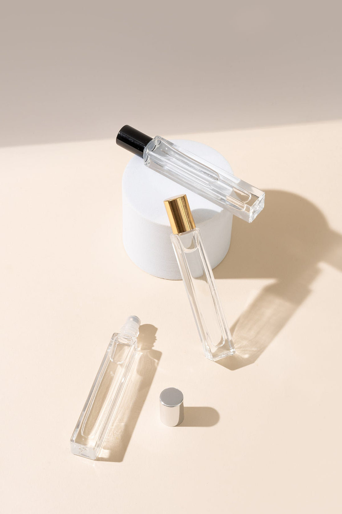 How to Make a Natural Roll-On Perfume (10 ml Recipe)