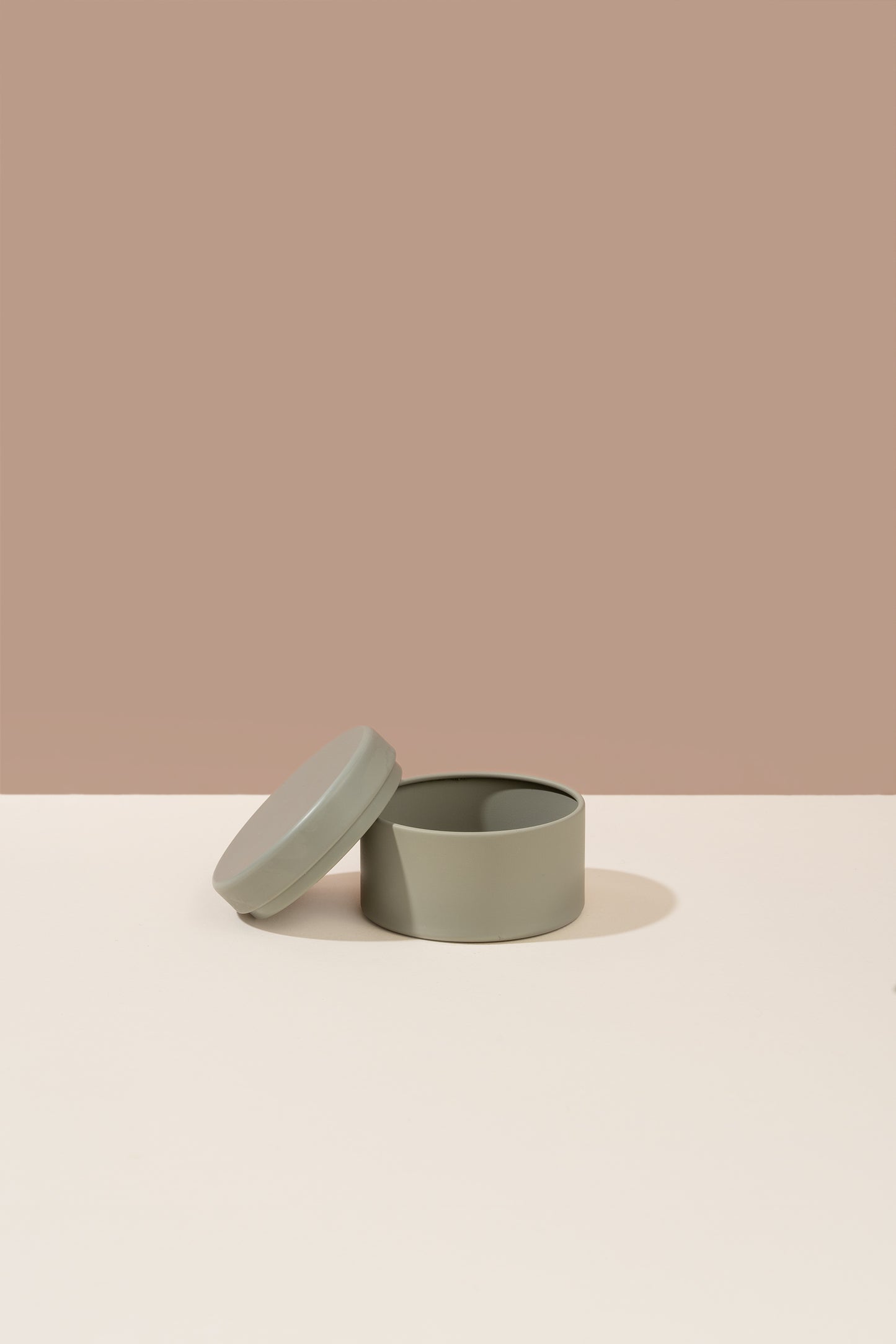 2.5oz Vogue Candle Tins